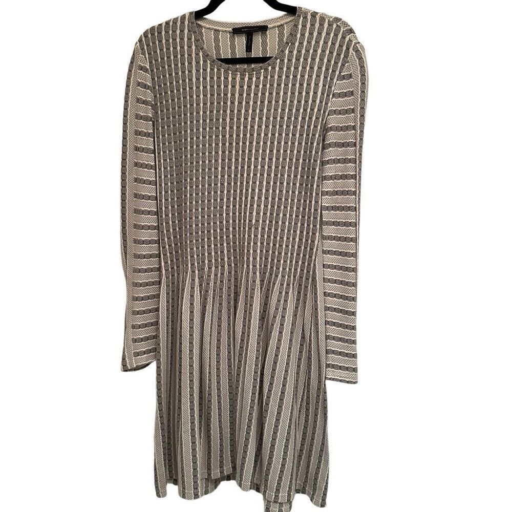 BCBGMAXAZRIA grey/ cream design long sleeve dress- size M